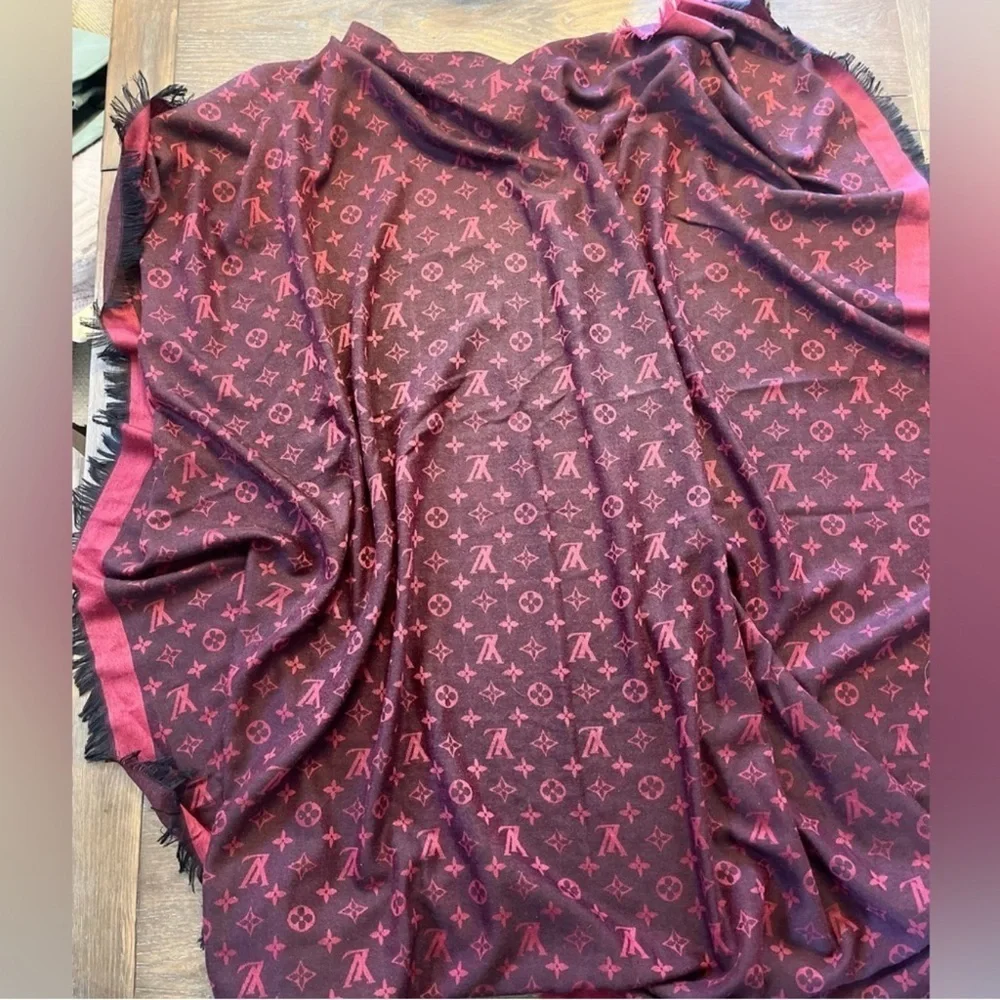 Louis Vuitton Monogram Cashmere Wool Scarf – Burgundy / Red